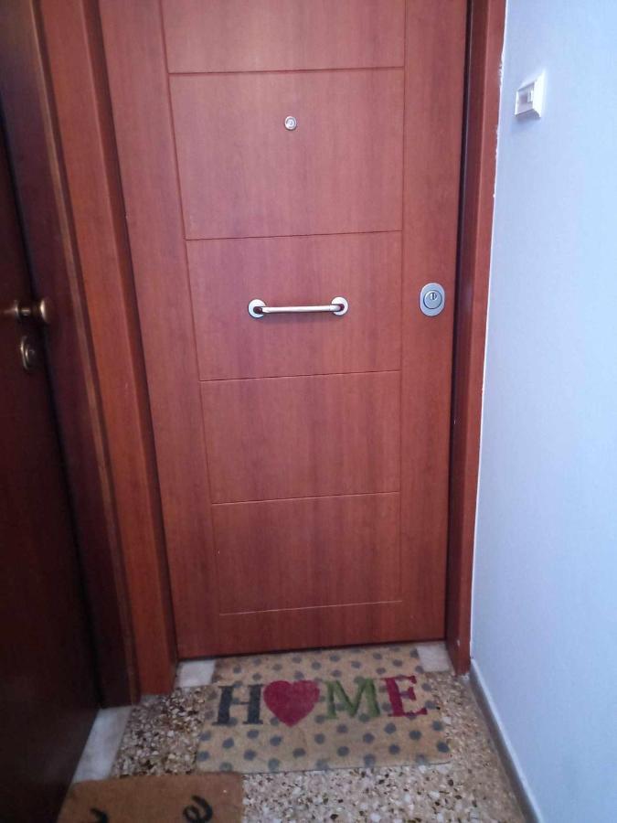 Tiny Treasure Apartment Athens Ngoại thất bức ảnh