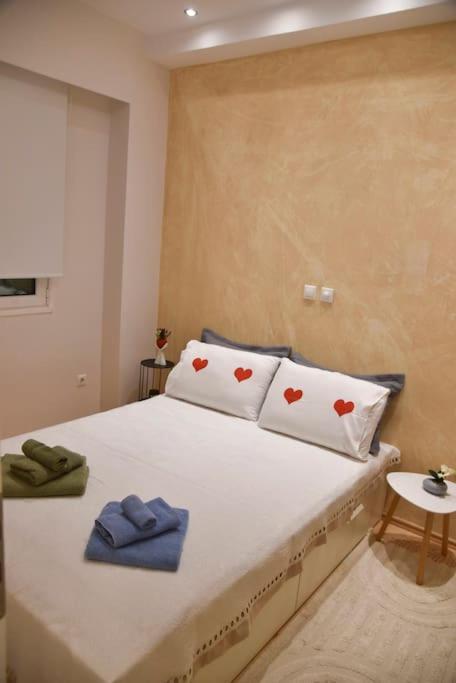 Tiny Treasure Apartment Athens Ngoại thất bức ảnh