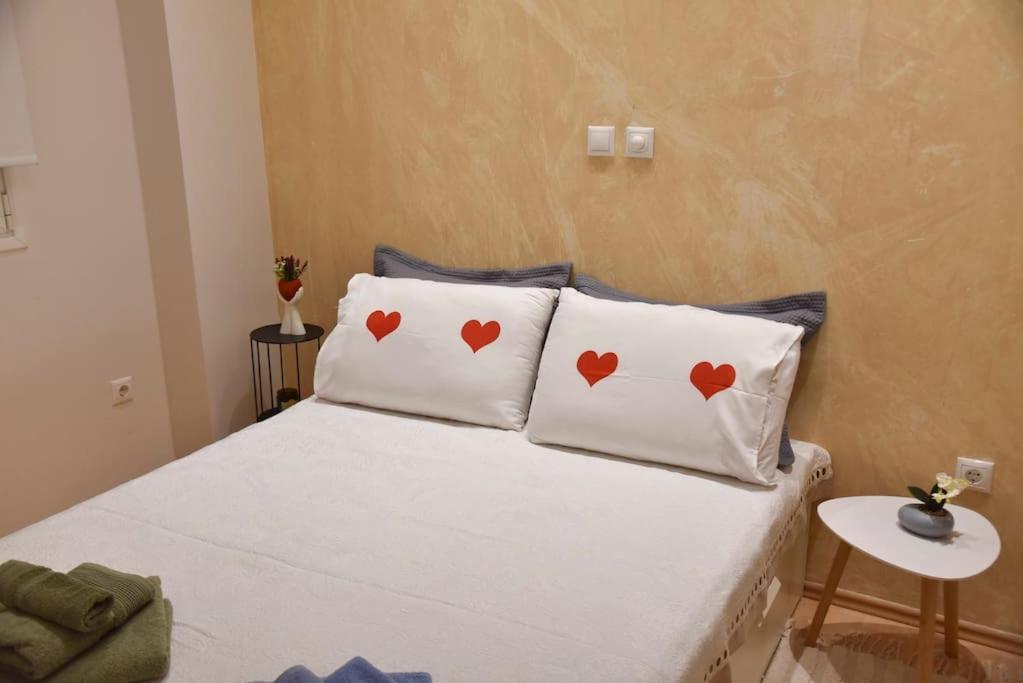 Tiny Treasure Apartment Athens Ngoại thất bức ảnh