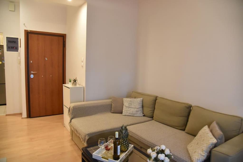 Tiny Treasure Apartment Athens Ngoại thất bức ảnh