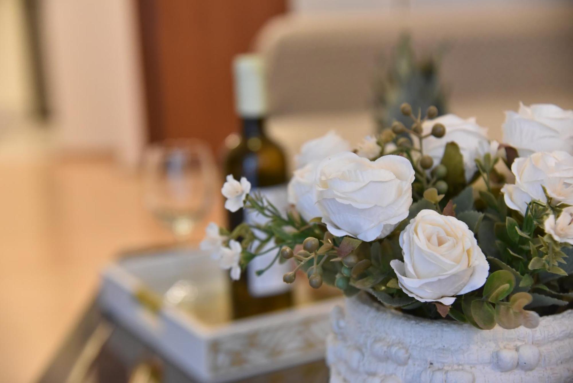 Tiny Treasure Apartment Athens Ngoại thất bức ảnh